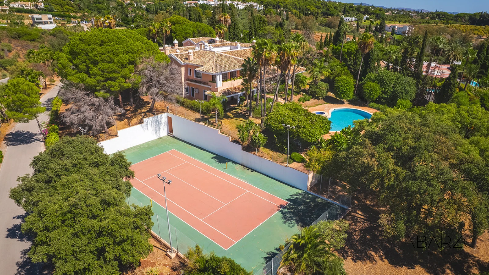 Mediterranean Estate with Sea and Mountain Views near Sierra Blanca, Marbella — interior, Golden Mile, Marbella (35 of 49)