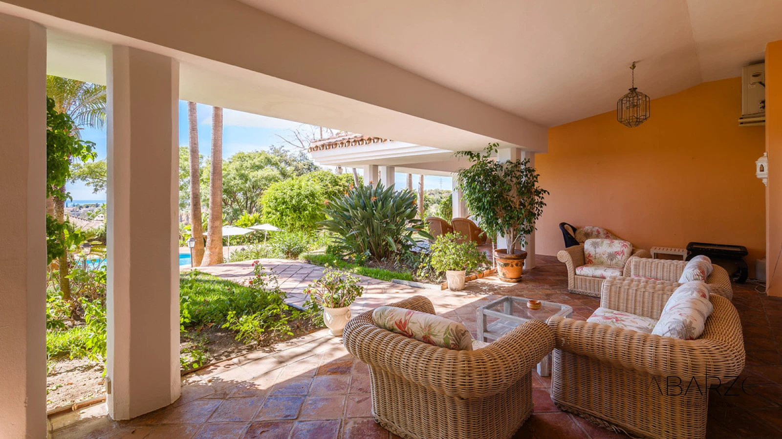 Mediterranean Estate with Sea and Mountain Views near Sierra Blanca, Marbella — interior, Golden Mile, Marbella (32 of 49)