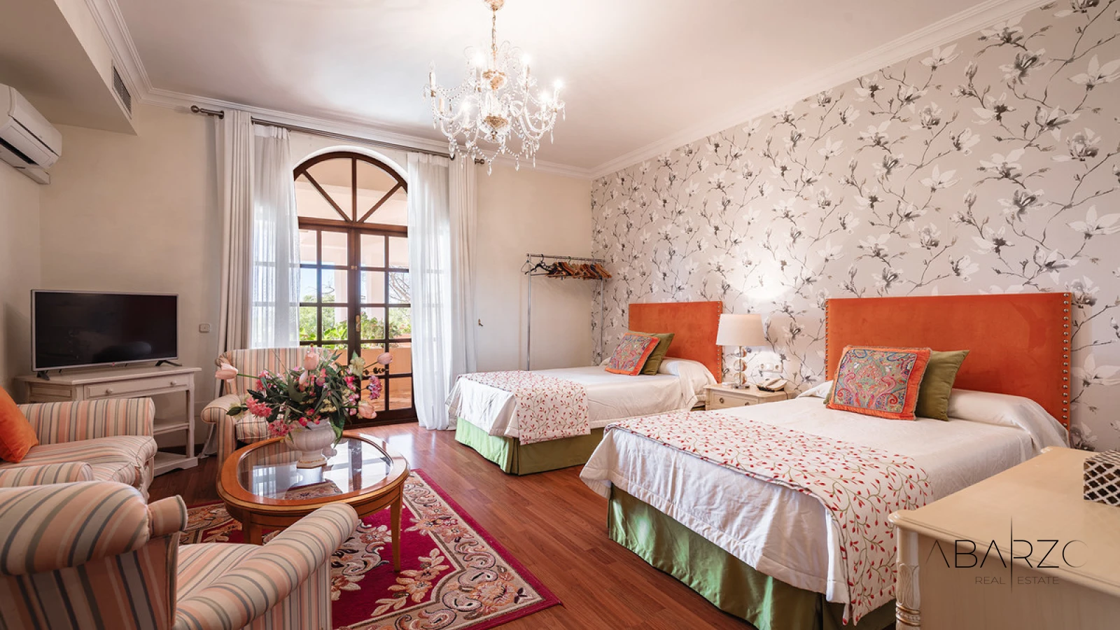 Mediterranean Estate with Sea and Mountain Views near Sierra Blanca, Marbella — interior, Golden Mile, Marbella (22 of 49)