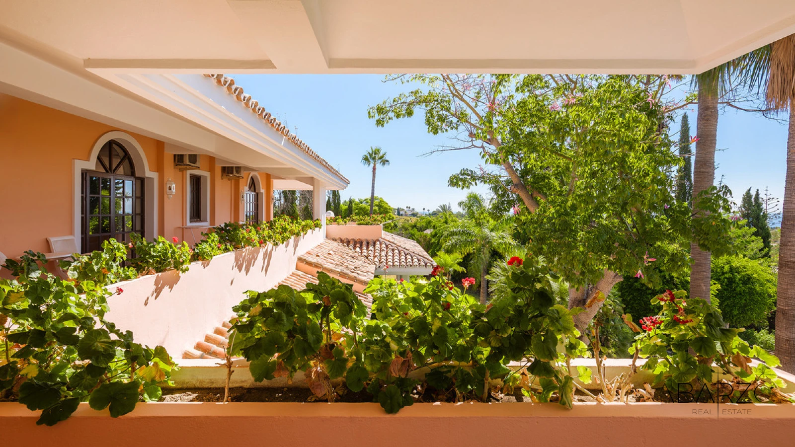 Mediterranean Estate with Sea and Mountain Views near Sierra Blanca, Marbella — interior, Golden Mile, Marbella (26 of 49)