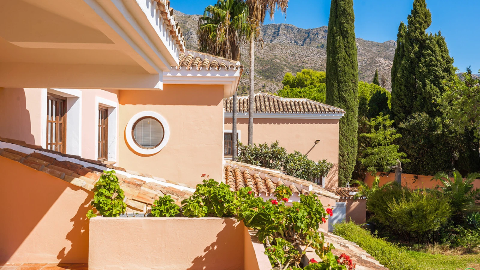 Mediterranean Estate with Sea and Mountain Views near Sierra Blanca, Marbella — interior, Golden Mile, Marbella (41 of 49)