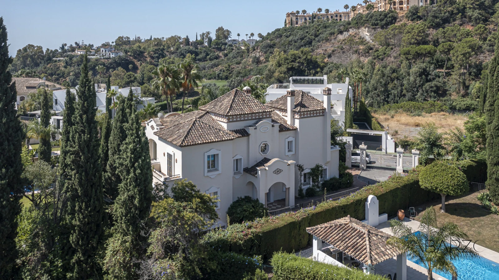 Prestigious Andalusian Villa in La Reserva de La Quinta with Frontline Golf and Heated Pool — interior, La Quinta, Benahavís (48 of 49)