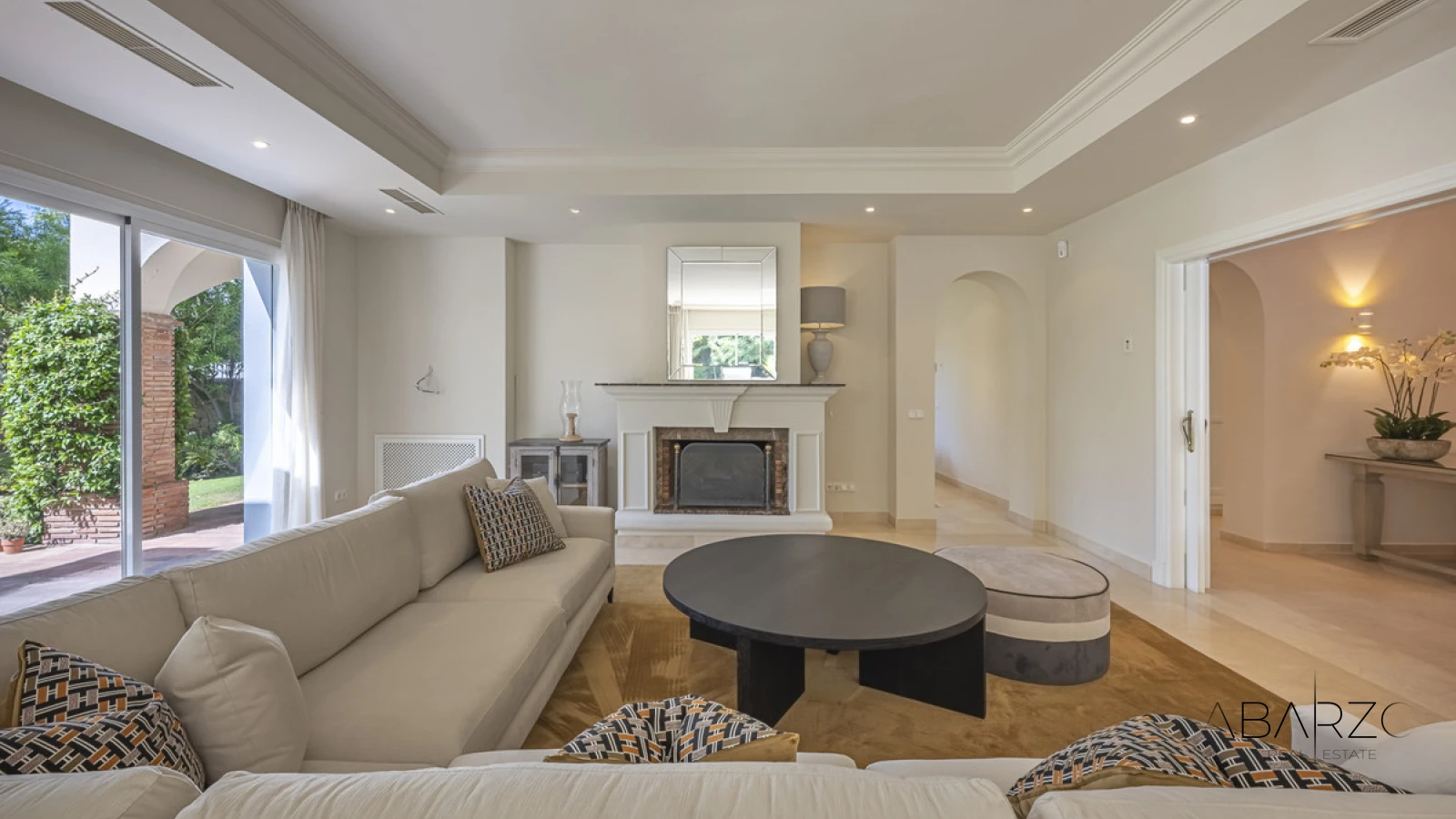 Prestigious Andalusian Villa in La Reserva de La Quinta with Frontline Golf and Heated Pool — interior, La Quinta, Benahavís (6 of 49)