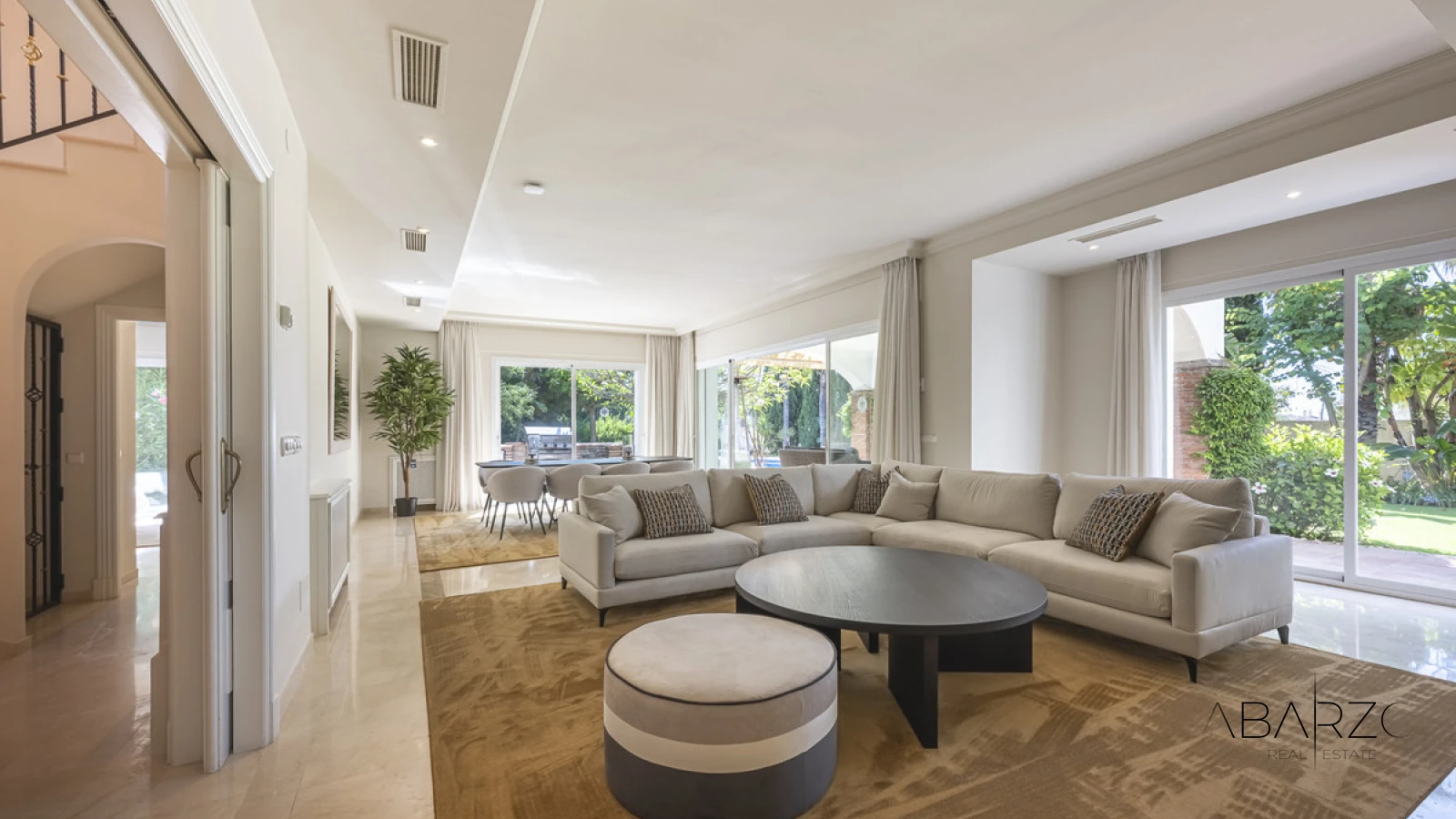 Prestigious Andalusian Villa in La Reserva de La Quinta with Frontline Golf and Heated Pool — interior, La Quinta, Benahavís (39 of 49)