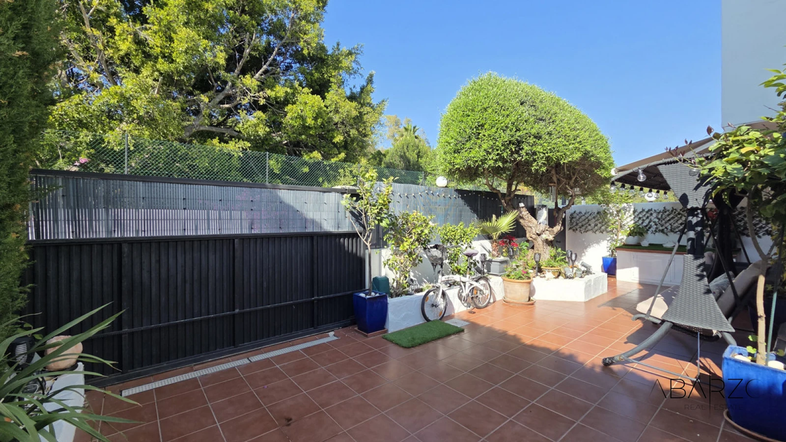 Corner townhouse in Nagüeles, Marbella with sea views and private garden — interior, Golden Mile, Marbella (10 of 49)