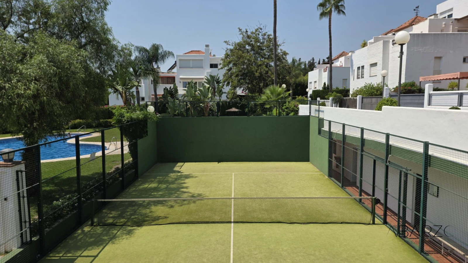 Corner townhouse in Nagüeles, Marbella with sea views and private garden — interior, Golden Mile, Marbella (44 of 49)