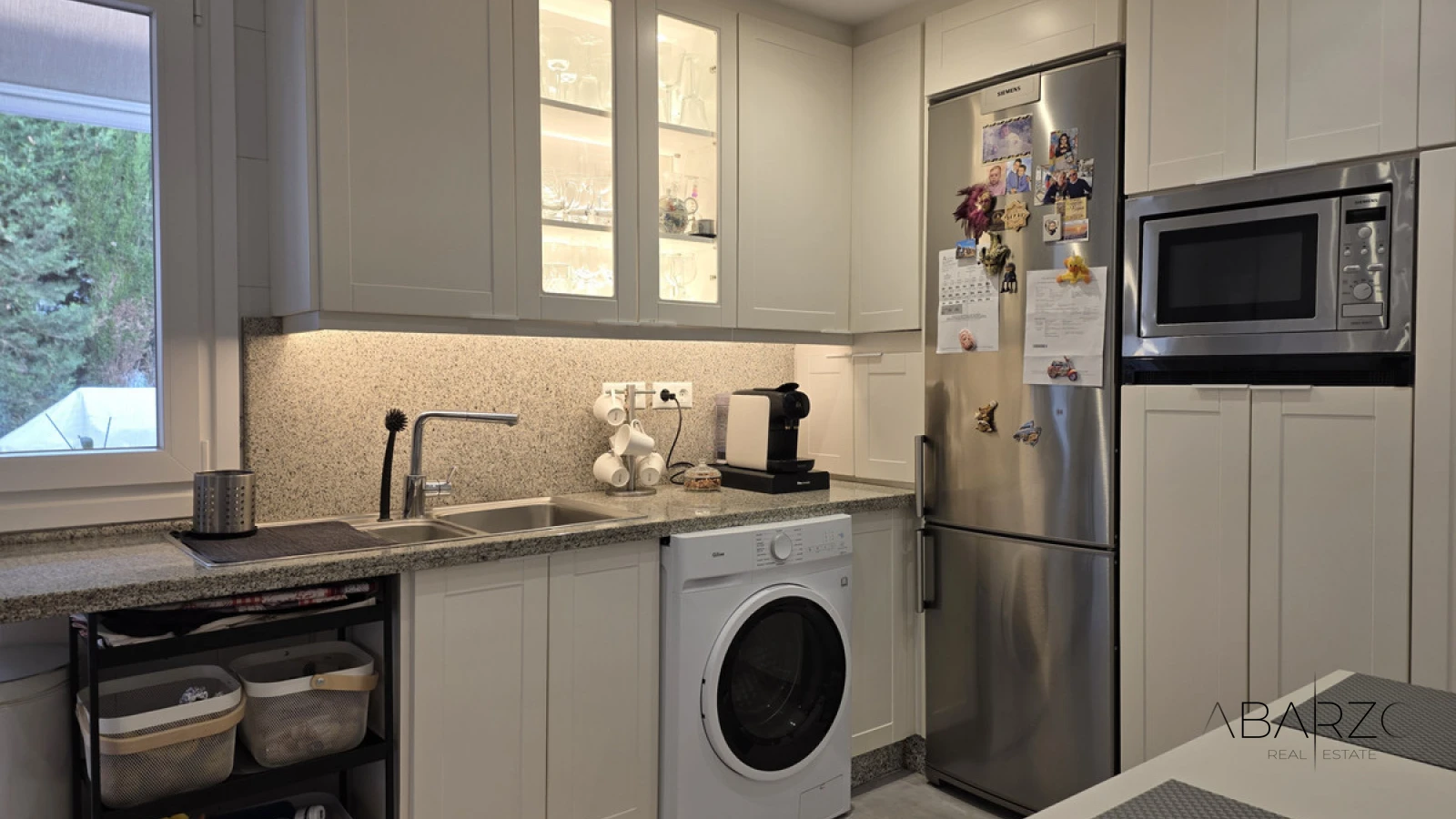 Corner townhouse in Nagüeles, Marbella with sea views and private garden — interior, Golden Mile, Marbella (38 of 49)