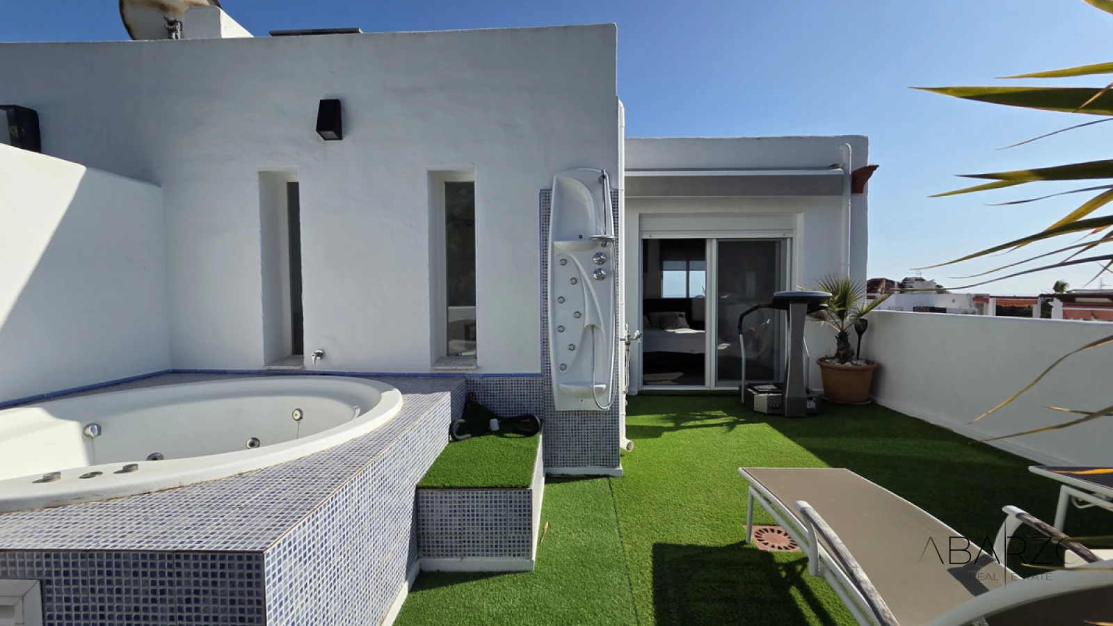 Corner townhouse in Nagüeles, Marbella with sea views and private garden — interior, Golden Mile, Marbella (13 of 49)