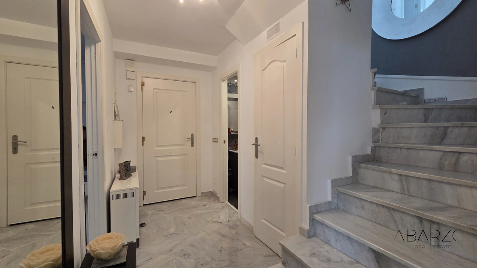 Corner townhouse in Nagüeles, Marbella with sea views and private garden — interior, Golden Mile, Marbella (19 of 49)