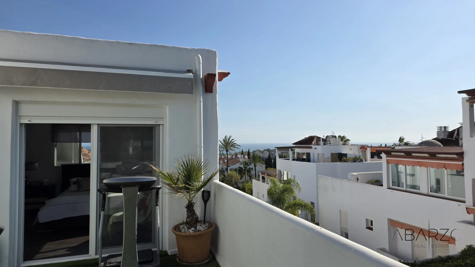 Corner townhouse in Nagüeles, Marbella with sea views and private garden — interior, Golden Mile, Marbella (11 of 49)