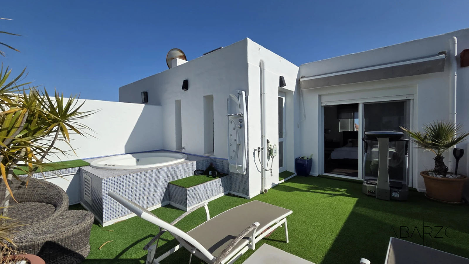 Corner townhouse in Nagüeles, Marbella with sea views and private garden — interior, Golden Mile, Marbella (18 of 49)