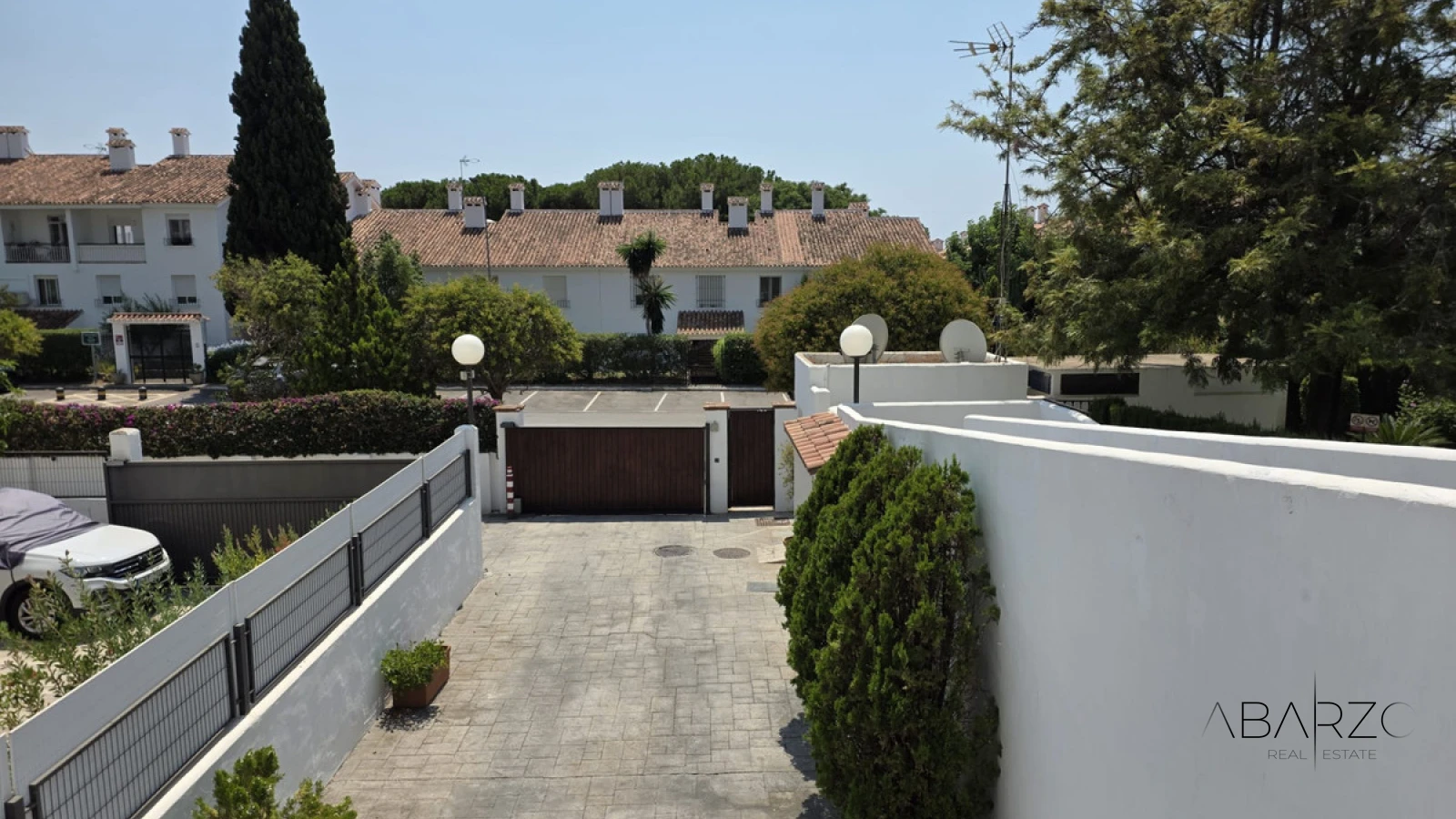 Corner townhouse in Nagüeles, Marbella with sea views and private garden — interior, Golden Mile, Marbella (48 of 49)