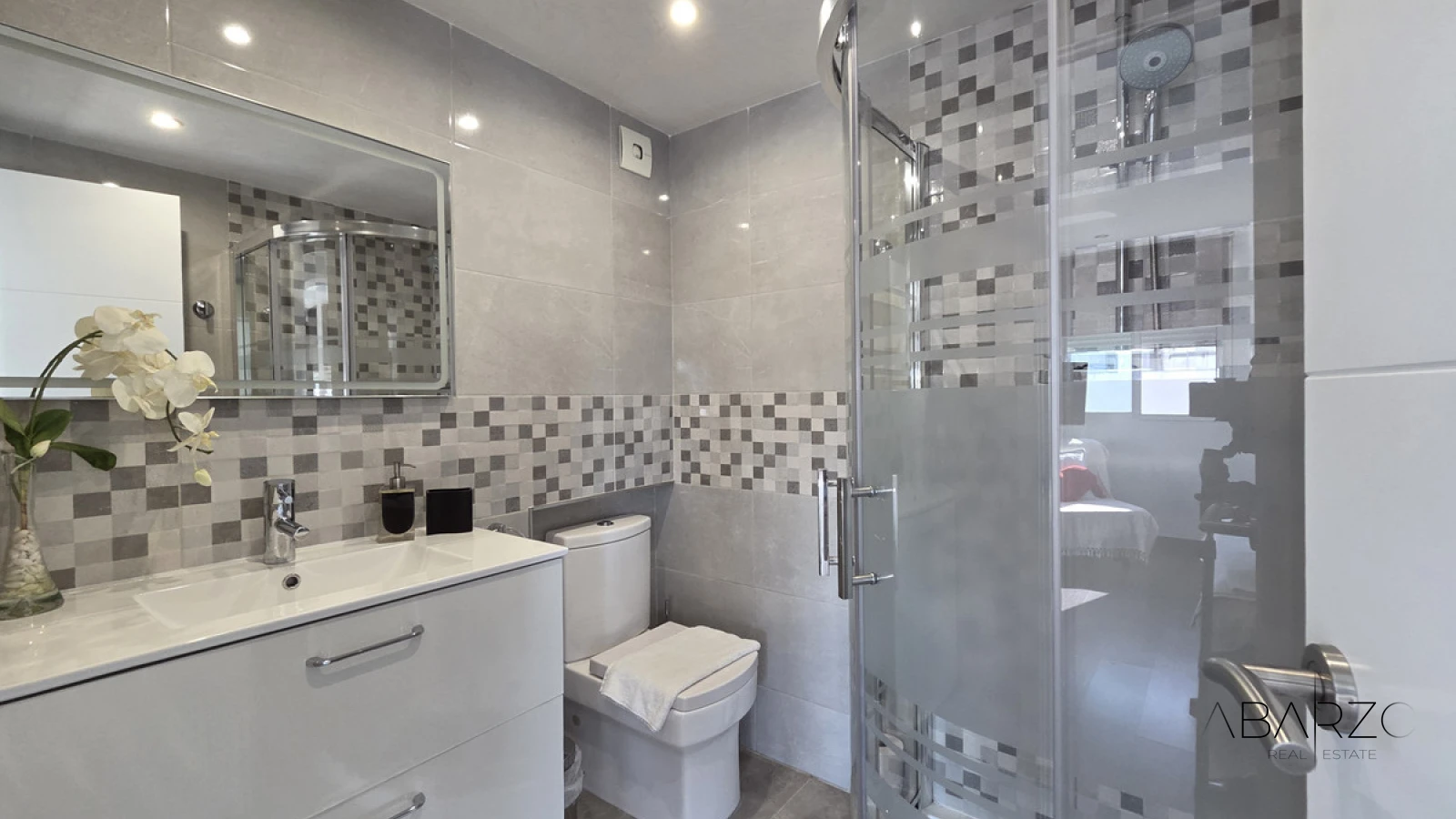 Corner townhouse in Nagüeles, Marbella with sea views and private garden — interior, Golden Mile, Marbella (12 of 49)