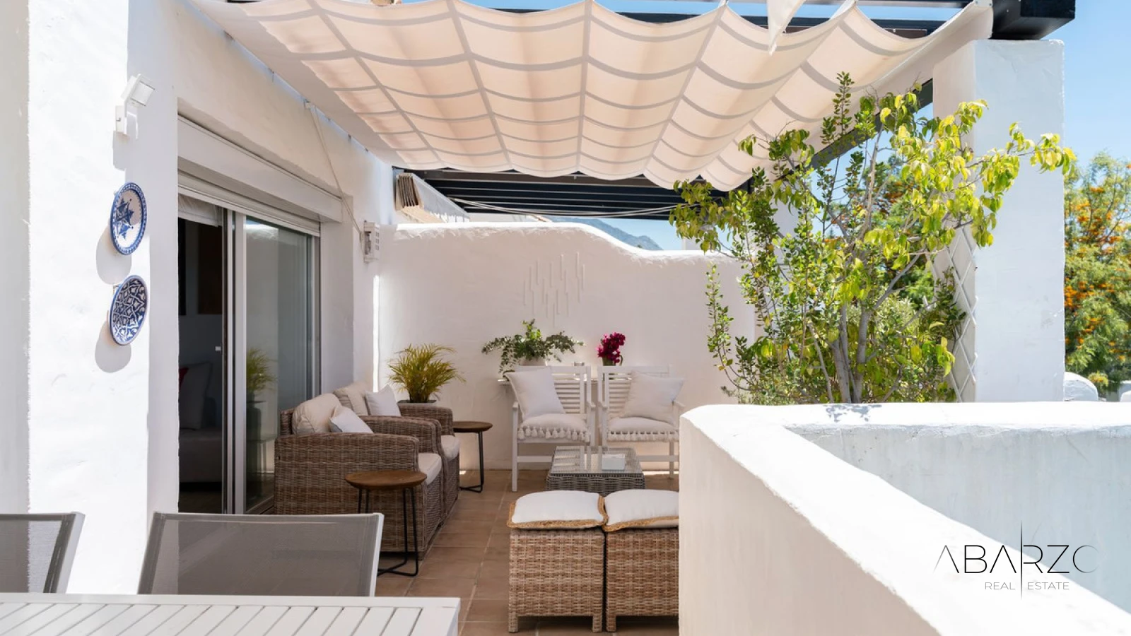 Penthouse with panoramic sea views in La Quinta Village, Nueva Andalucía — interior, La Quinta, Benahavís (4 of 20)