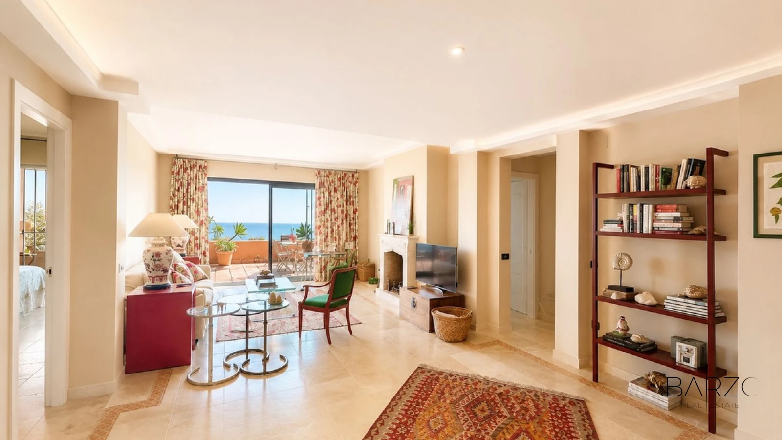 Penthouse with 3 bedrooms in Marbella El Lagar del Rosario with sea and golf course views — interior, Marbella East, Marbella (4 of 18)