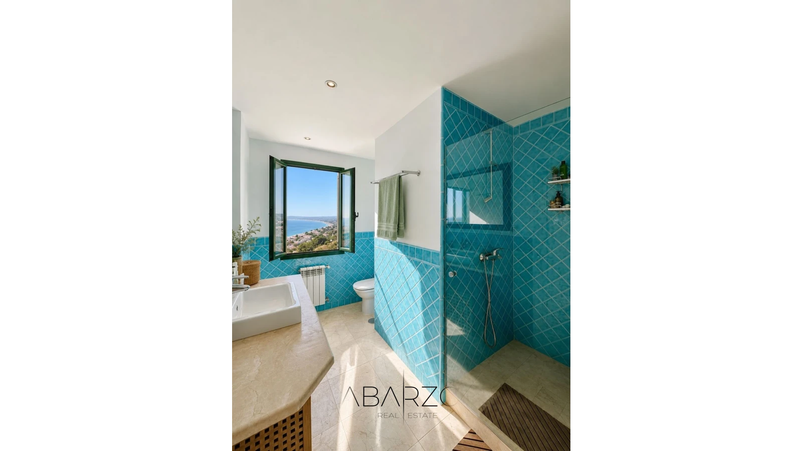 Penthouse with 3 bedrooms in Marbella El Lagar del Rosario with sea and golf course views — interior, Marbella East, Marbella (16 of 18)