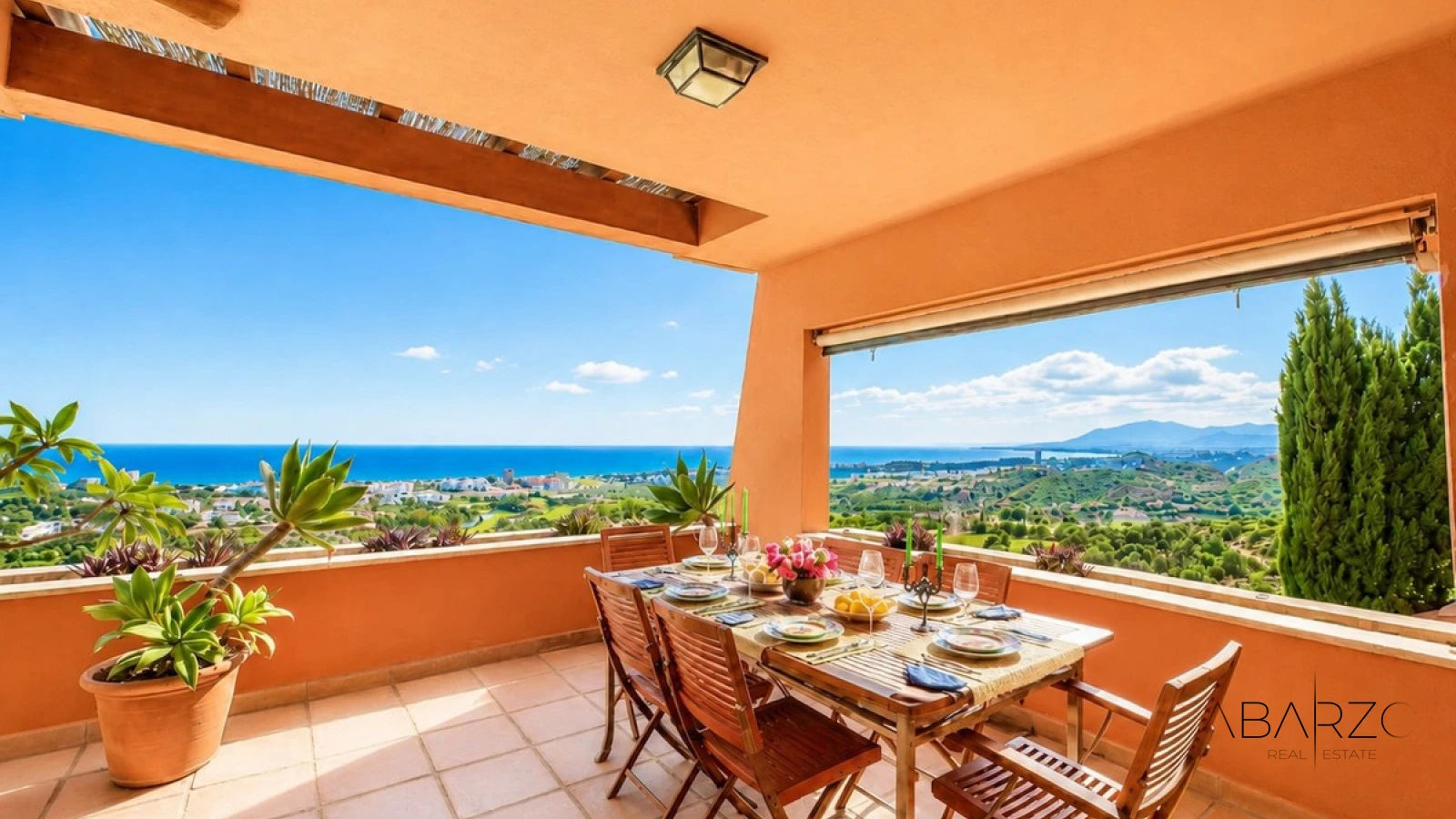 Penthouse with 3 bedrooms in Marbella El Lagar del Rosario with sea and golf course views — luxury property for sale in Marbella East, Marbella