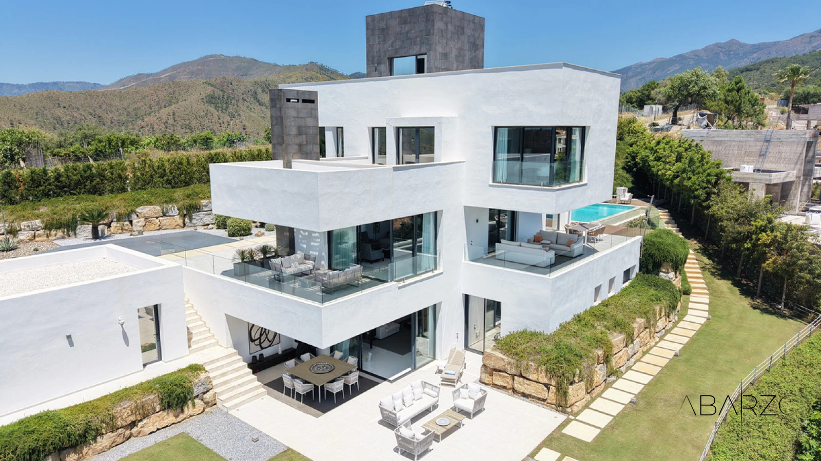 Villa for sale in Benahavis with private pool and sea views — interior, Monte Mayor, Benahavís (41 of 49)