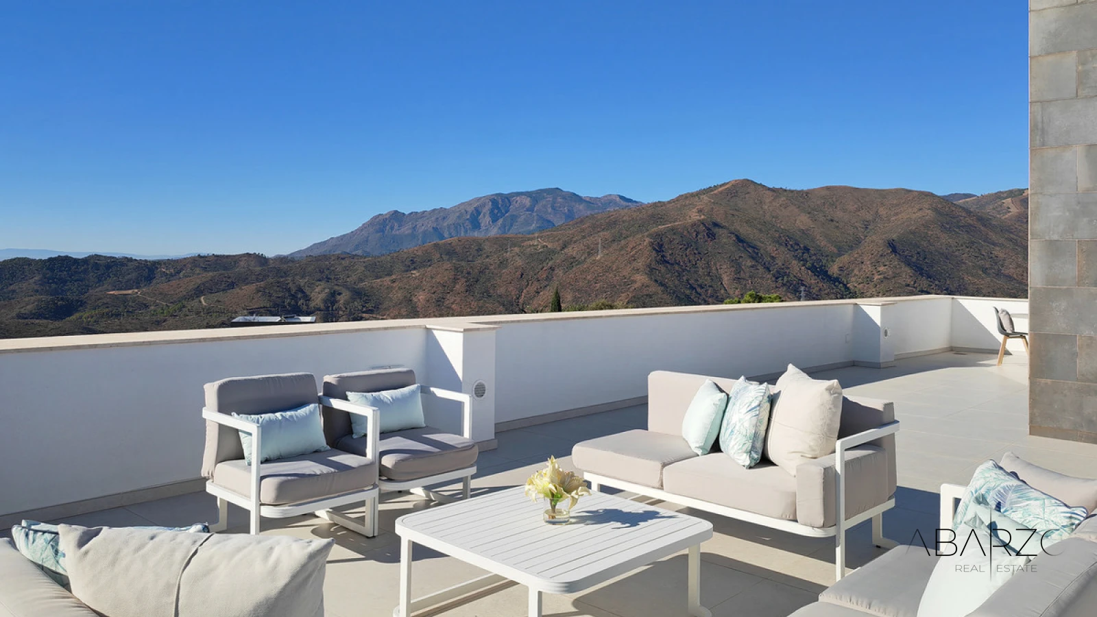 Villa for sale in Benahavis with private pool and sea views — interior, Monte Mayor, Benahavís (31 of 49)
