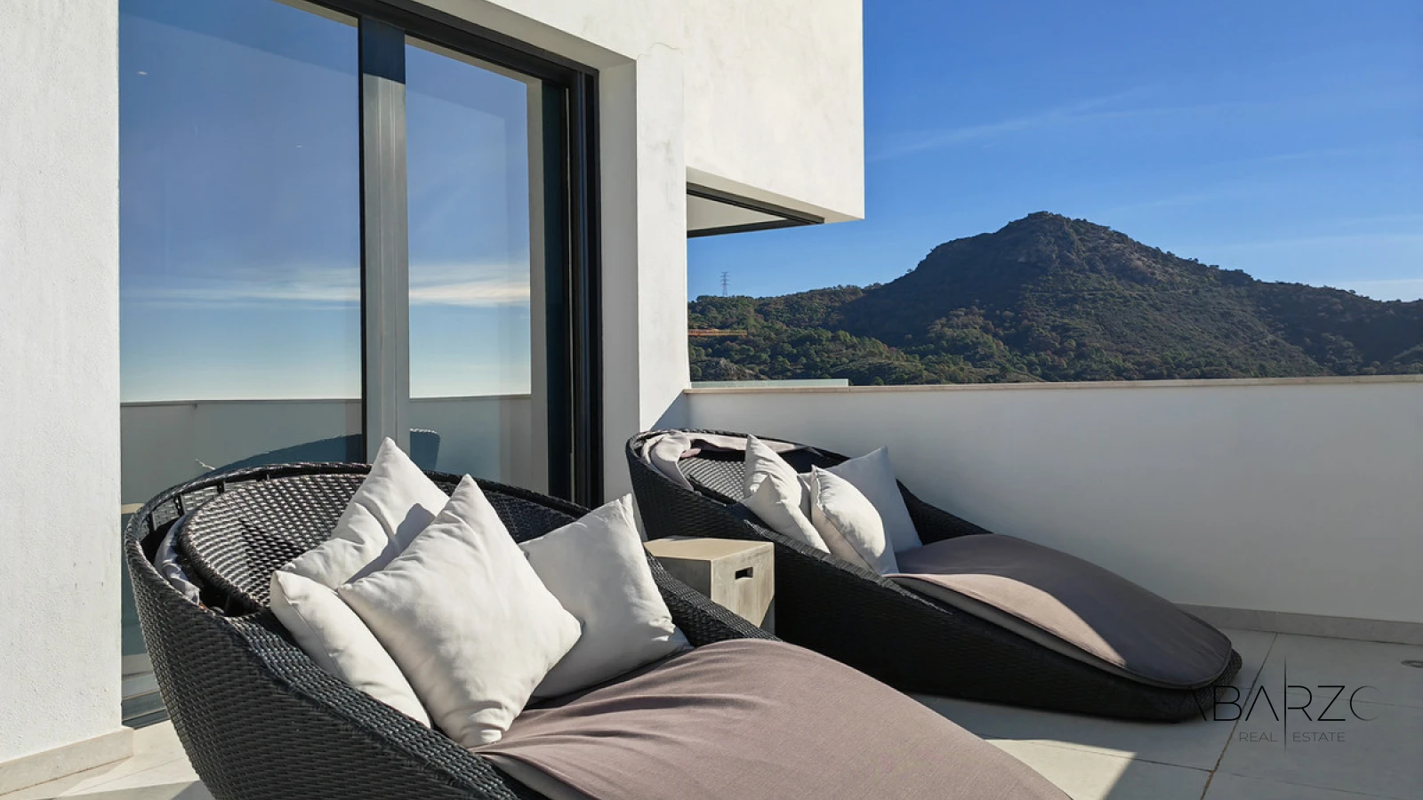 Villa for sale in Benahavis with private pool and sea views — interior, Monte Mayor, Benahavís (28 of 49)