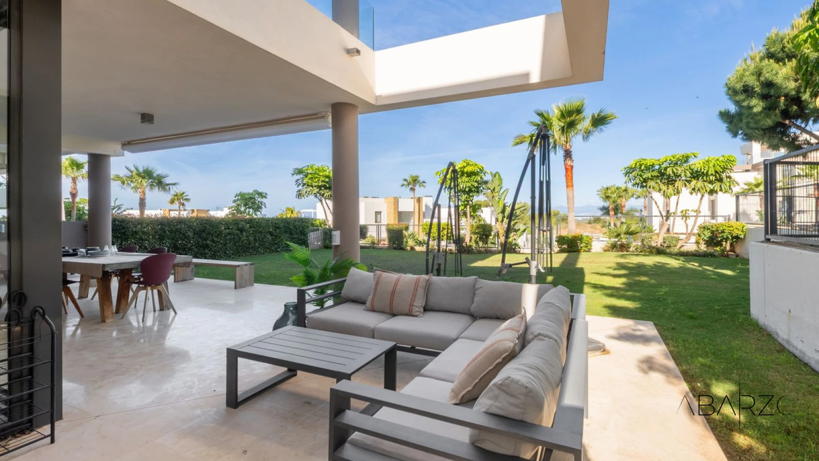 Spacious 3-Bedroom Ground Floor Apartment with Garden in Cabopino — interior, Marbella East, Marbella (29 of 48)