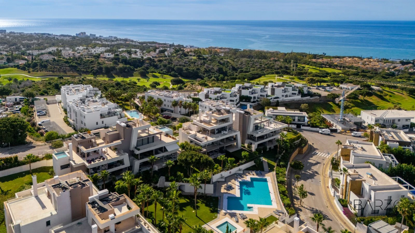 Spacious 3-Bedroom Ground Floor Apartment with Garden in Cabopino — interior, Marbella East, Marbella (14 of 48)