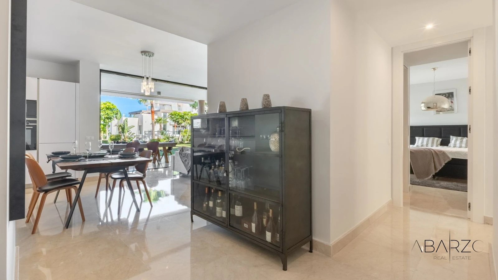 Spacious 3-Bedroom Ground Floor Apartment with Garden in Cabopino — interior, Marbella East, Marbella (21 of 48)