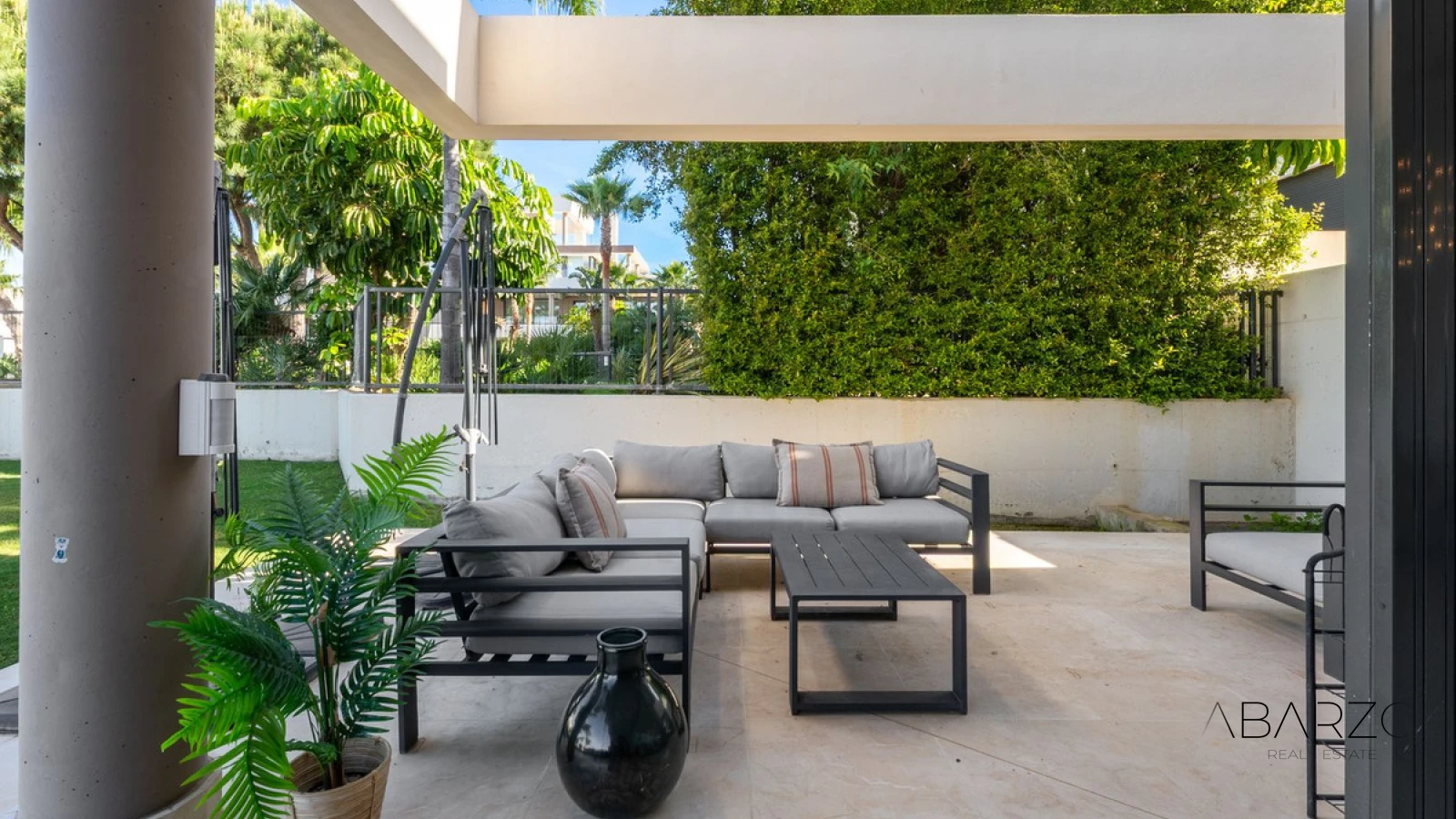 Spacious 3-Bedroom Ground Floor Apartment with Garden in Cabopino — interior, Marbella East, Marbella (45 of 48)