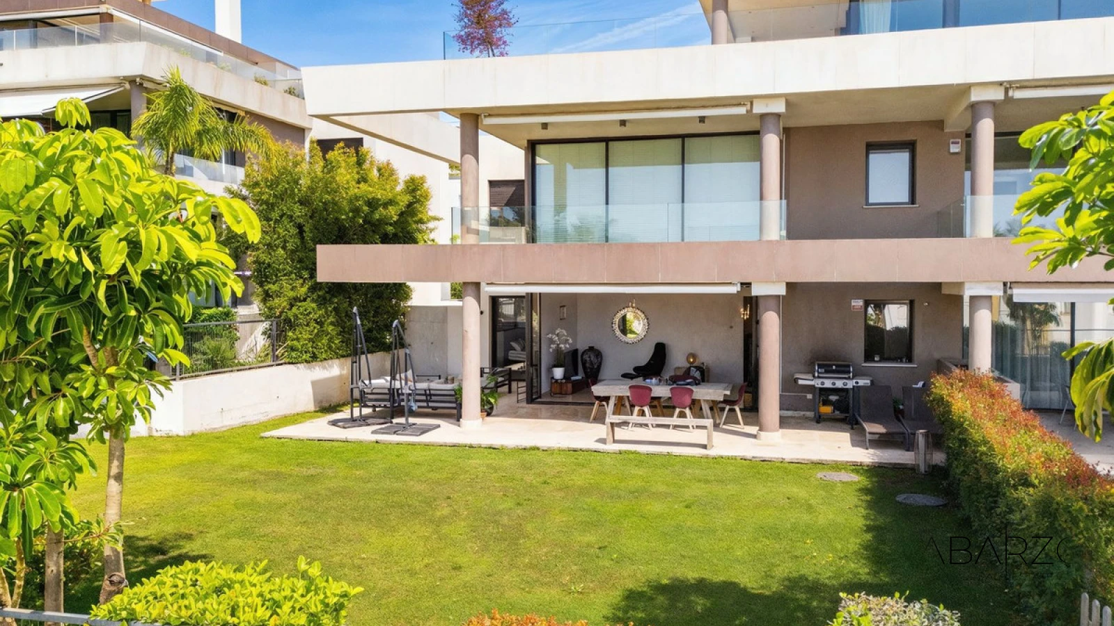 Spacious 3-Bedroom Ground Floor Apartment with Garden in Cabopino — interior, Marbella East, Marbella (4 of 48)