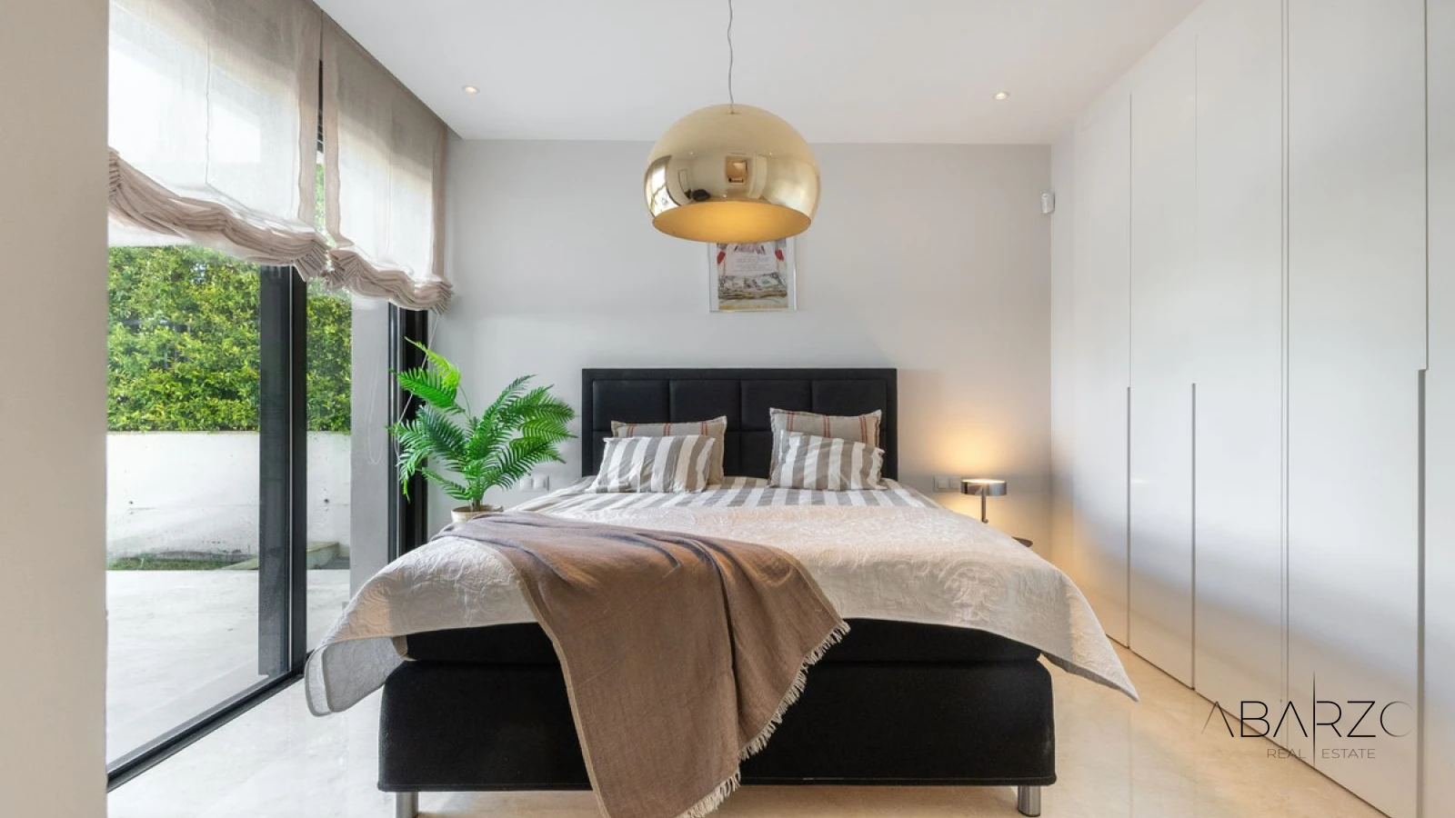 Spacious 3-Bedroom Ground Floor Apartment with Garden in Cabopino — interior, Marbella East, Marbella (30 of 48)