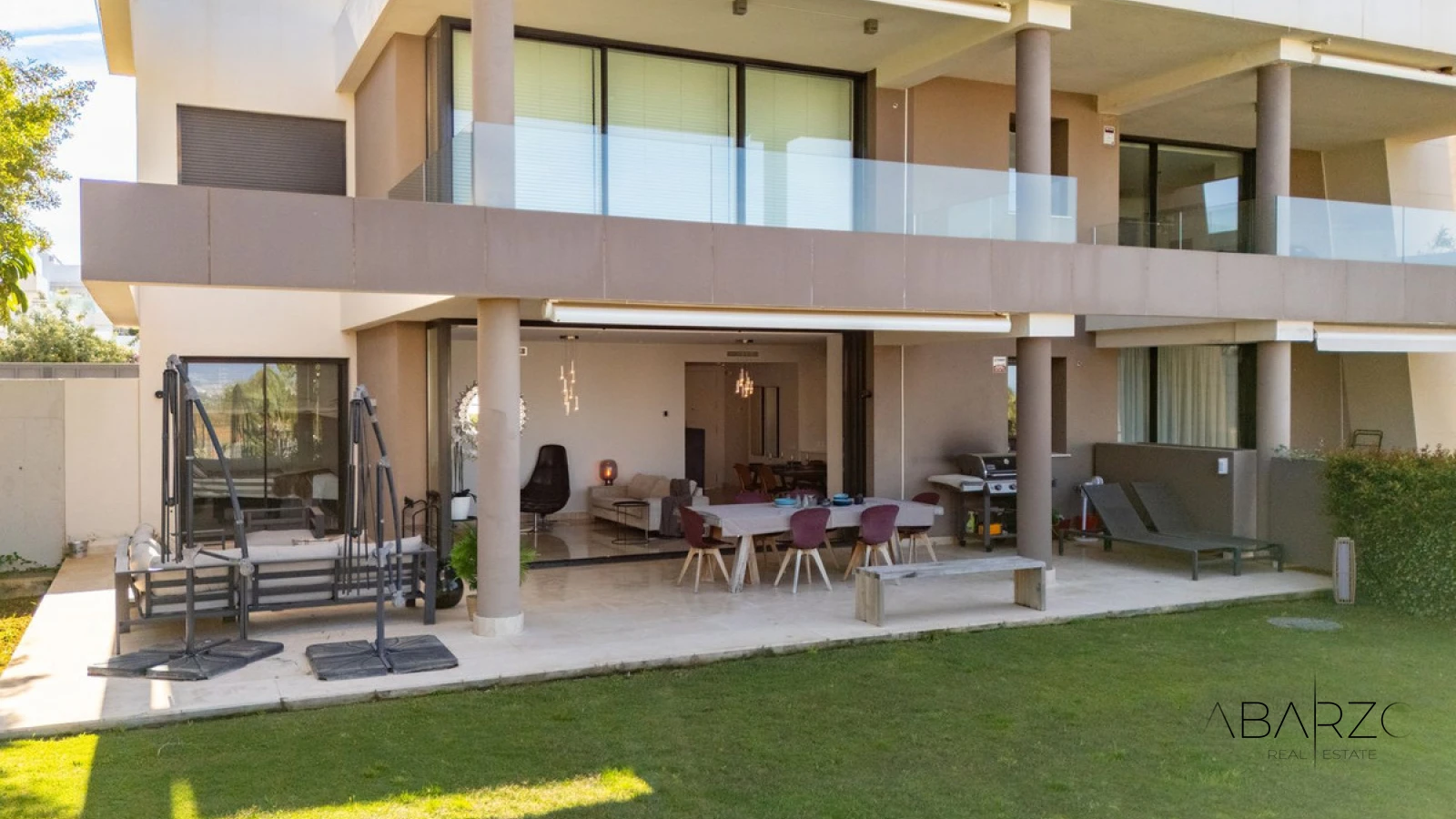 Spacious 3-Bedroom Ground Floor Apartment with Garden in Cabopino — interior, Marbella East, Marbella (18 of 48)