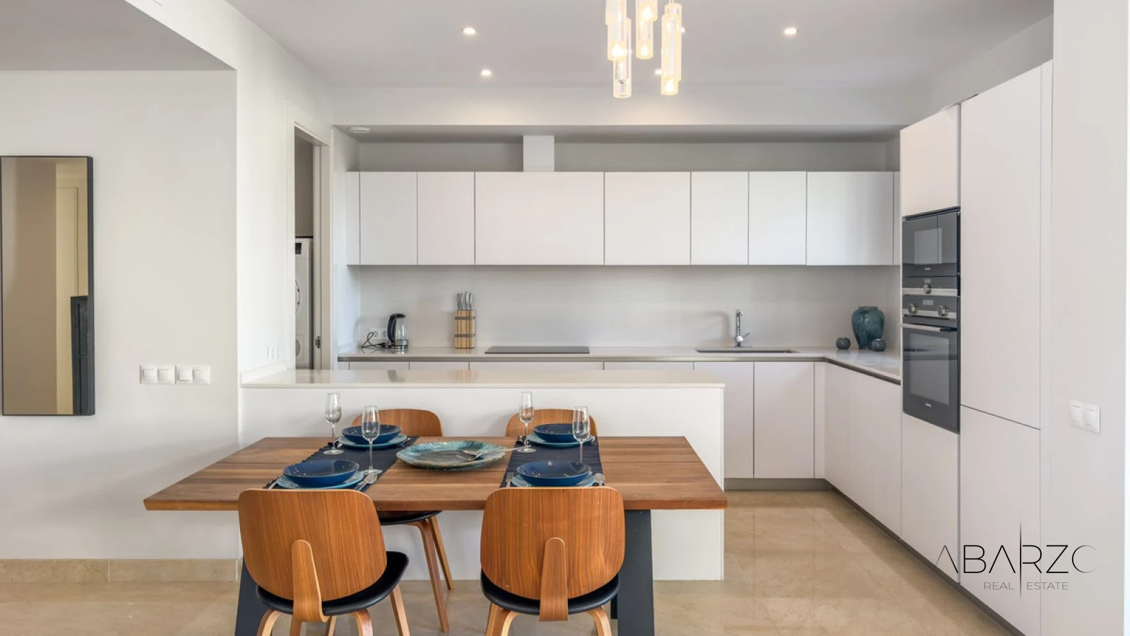 Spacious 3-Bedroom Ground Floor Apartment with Garden in Cabopino — interior, Marbella East, Marbella (7 of 48)