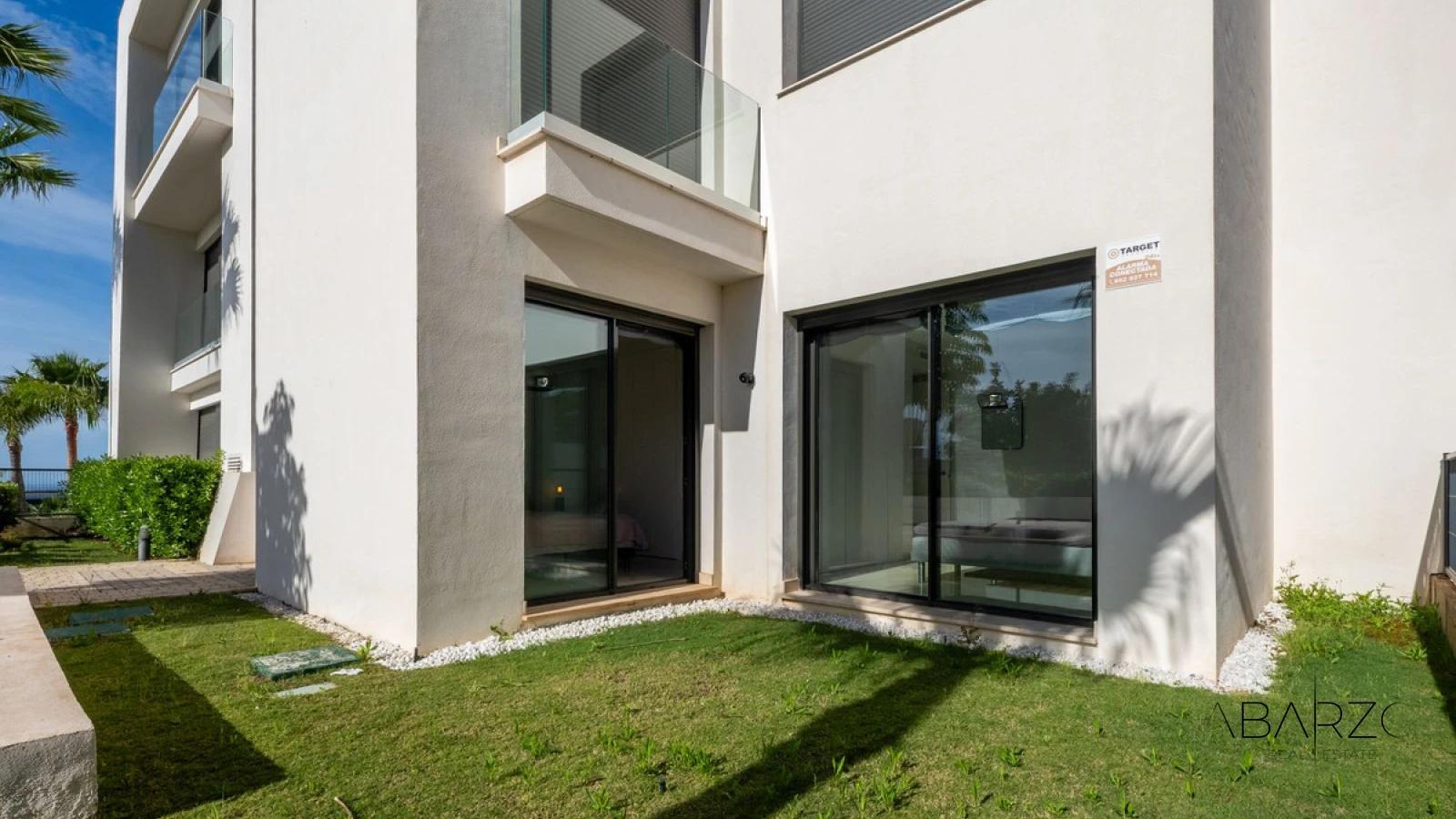 Spacious 3-Bedroom Ground Floor Apartment with Garden in Cabopino — interior, Marbella East, Marbella (43 of 48)