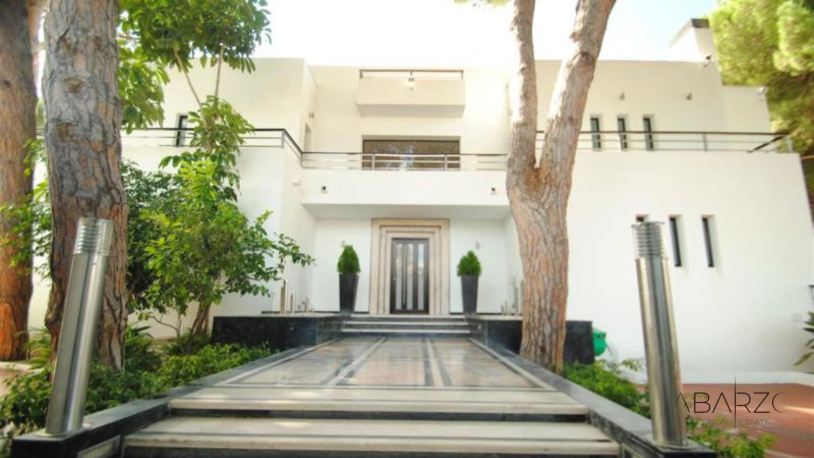 Frontline Detached Villa in Cabopino with Panoramic Sea Views and Private Pool — interior, Marbella East, Marbella (7 of 31)