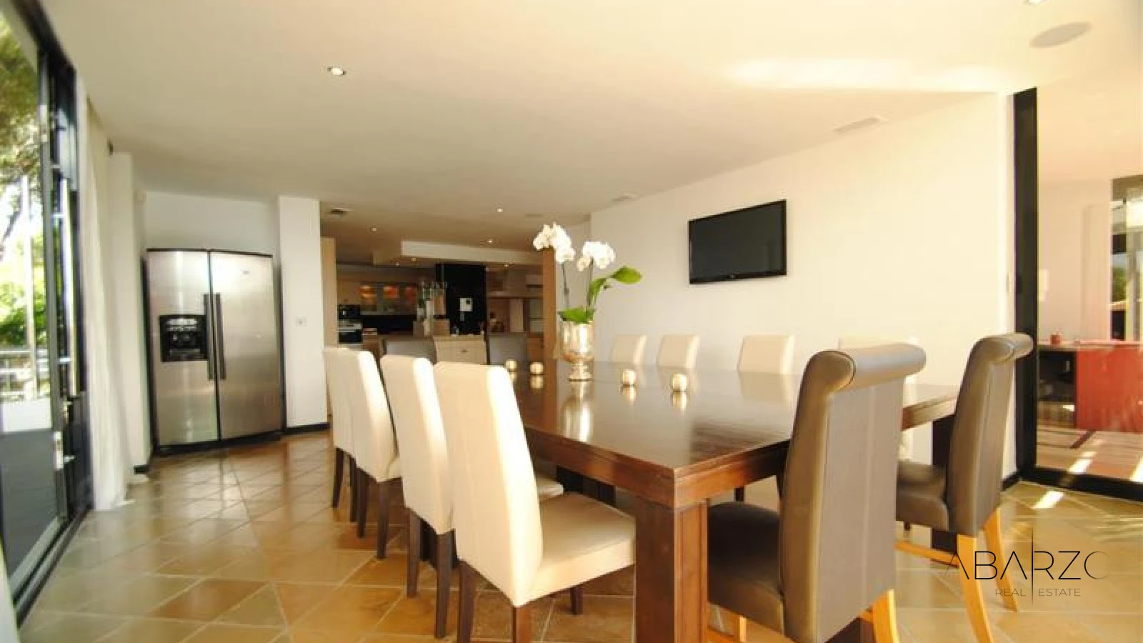 Frontline Detached Villa in Cabopino with Panoramic Sea Views and Private Pool — interior, Marbella East, Marbella (9 of 31)