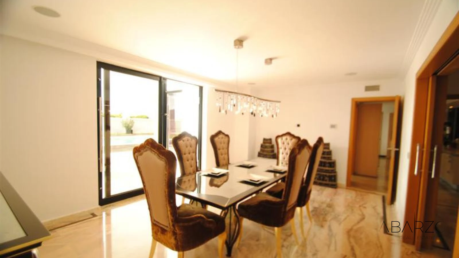 Frontline Detached Villa in Cabopino with Panoramic Sea Views and Private Pool — interior, Marbella East, Marbella (21 of 31)