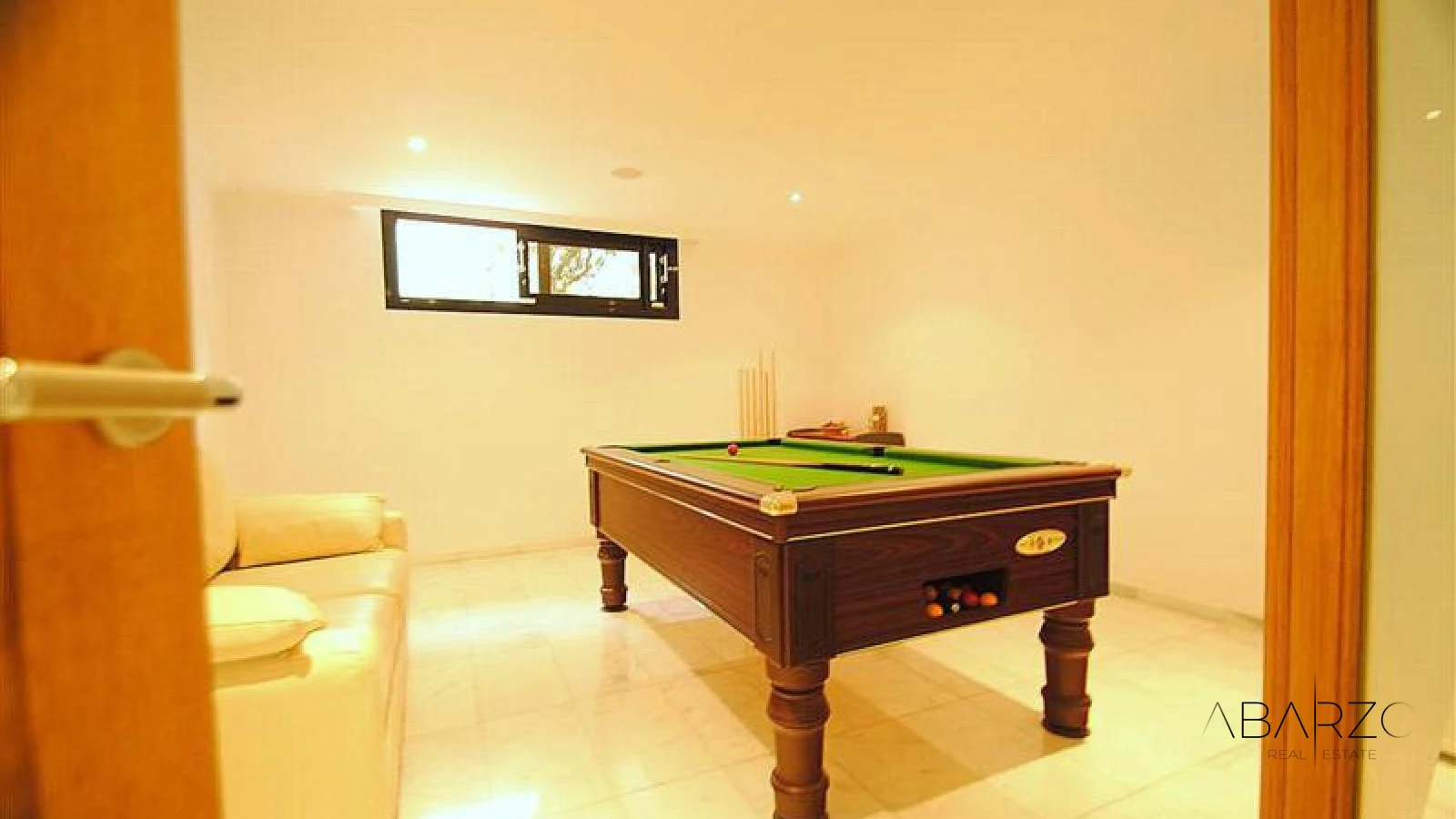 Frontline Detached Villa in Cabopino with Panoramic Sea Views and Private Pool — interior, Marbella East, Marbella (31 of 31)