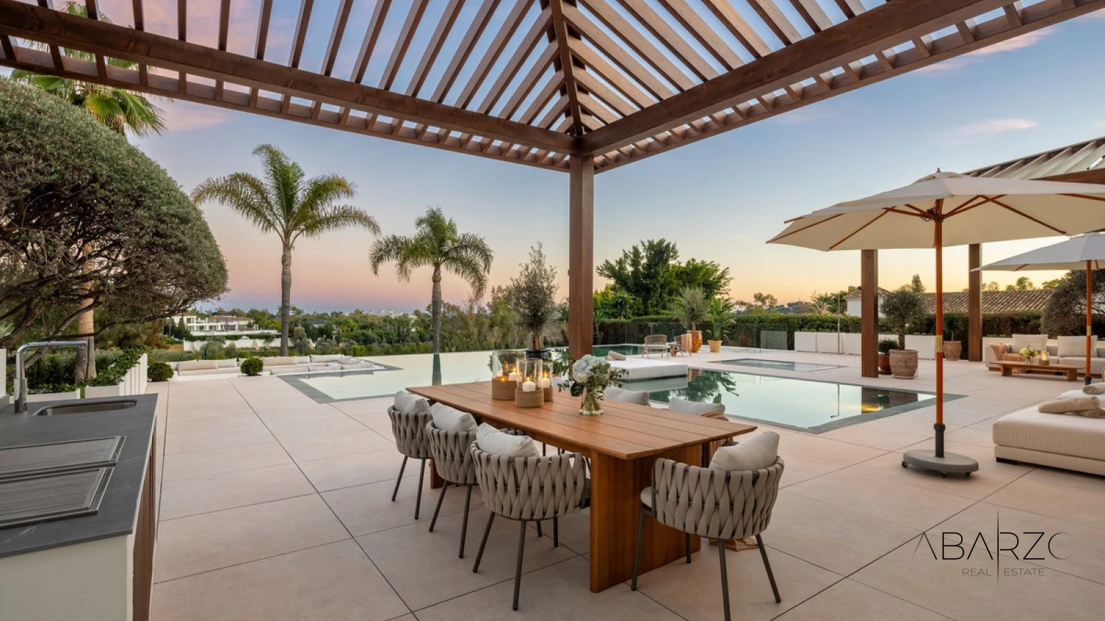 Luxury Frontline Golf Villa in Nueva Andalucía with Sea Views and Spa — interior, Nueva Andalucía, Marbella (3 of 25)