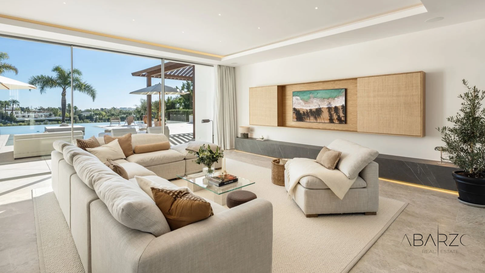 Luxury Frontline Golf Villa in Nueva Andalucía with Sea Views and Spa — interior, Nueva Andalucía, Marbella (10 of 25)