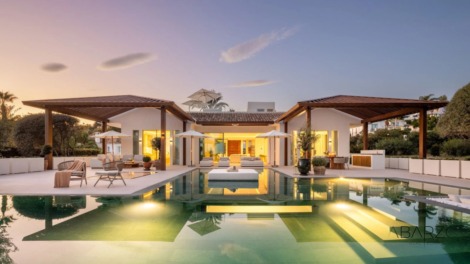 Luxury Frontline Golf Villa in Nueva Andalucía with Sea Views and Spa — interior, Nueva Andalucía, Marbella (2 of 25)