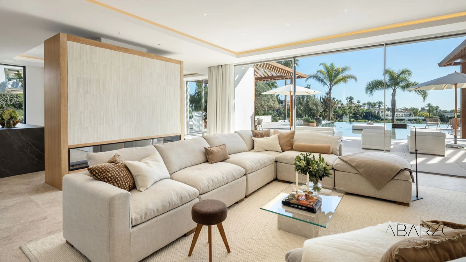 Luxury Frontline Golf Villa in Nueva Andalucía with Sea Views and Spa — interior, Nueva Andalucía, Marbella (11 of 25)