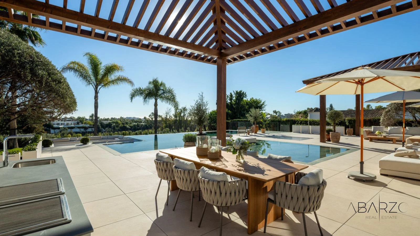 Luxury Frontline Golf Villa in Nueva Andalucía with Sea Views and Spa — interior, Nueva Andalucía, Marbella (7 of 25)