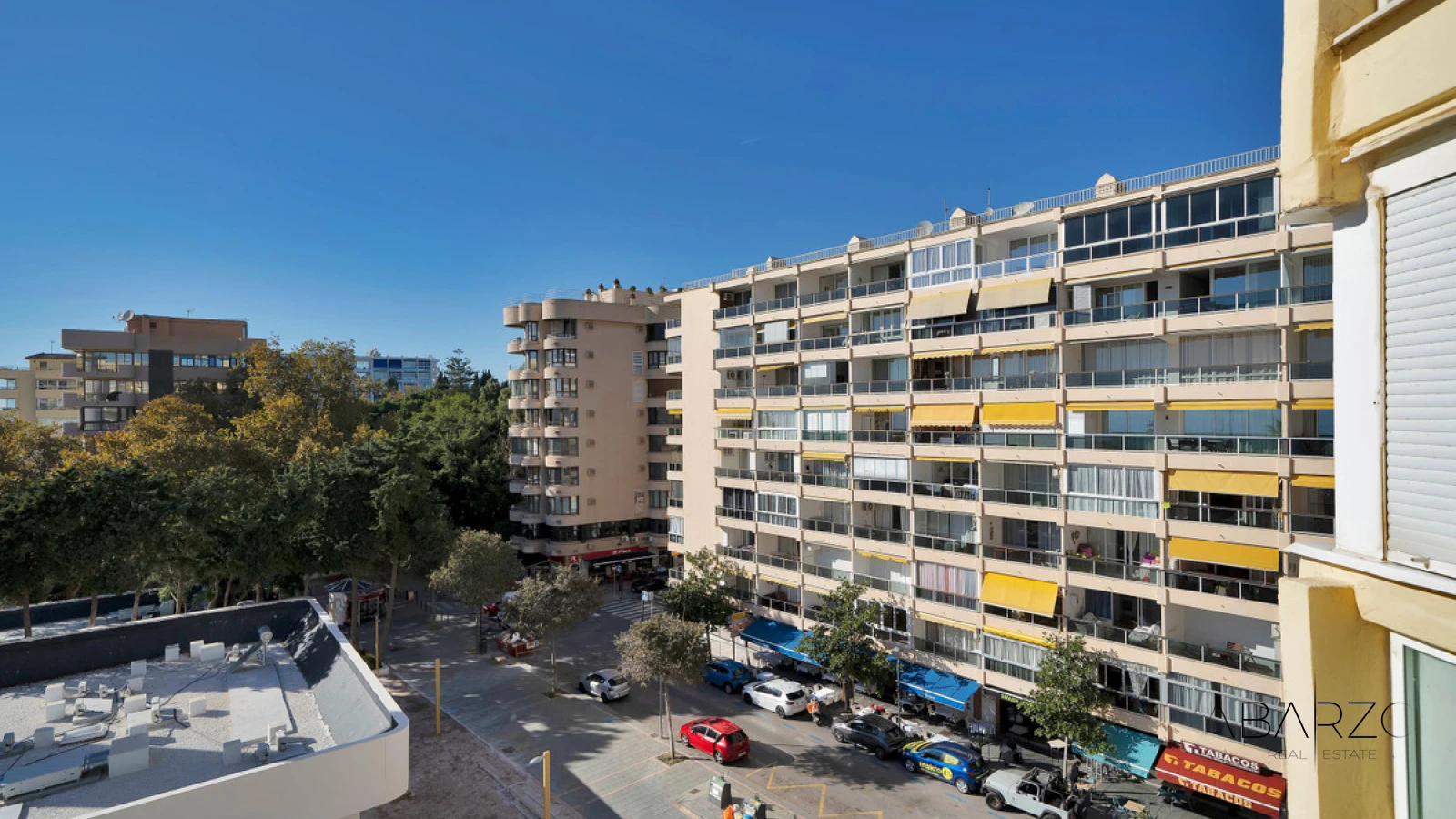 Renovated apartment with sea views on beachfront in Marbella Marina — interior, Marbella Centro, Marbella (2 of 33)