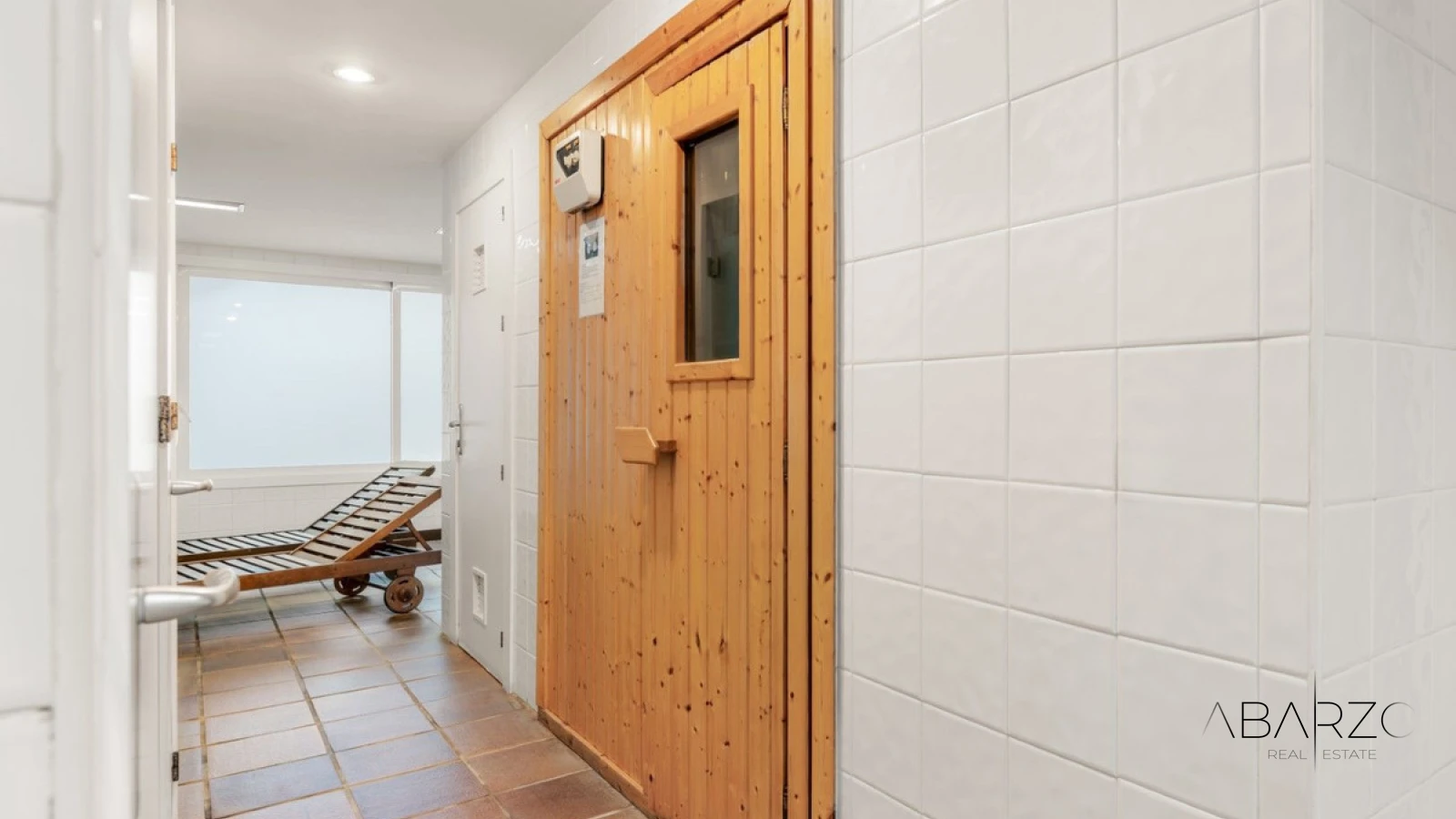 Apartamento con vistas al mar en la Milla de Oro, Marbella — interior, Marbella Centro, Marbella (25 of 31)