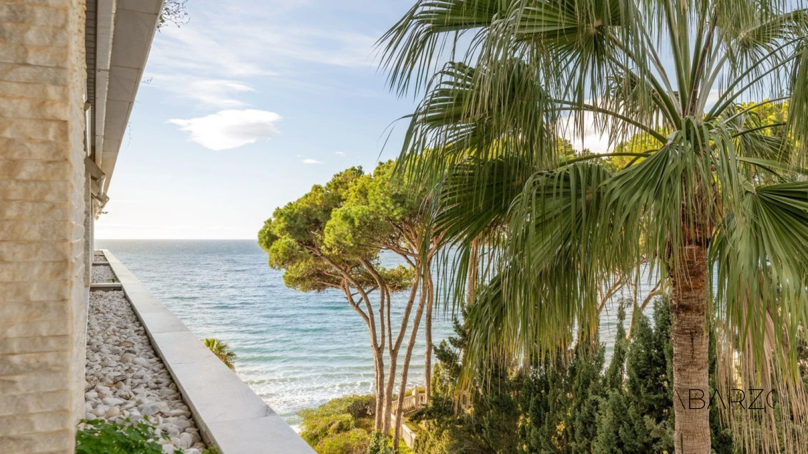 Apartamento con vistas al mar en la Milla de Oro, Marbella — luxury property for sale in Marbella Centro, Marbella