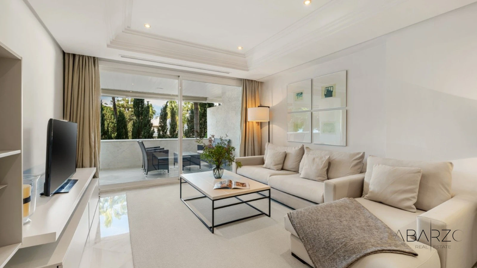Apartamento con vistas al mar en la Milla de Oro, Marbella — interior, Marbella Centro, Marbella (8 of 31)