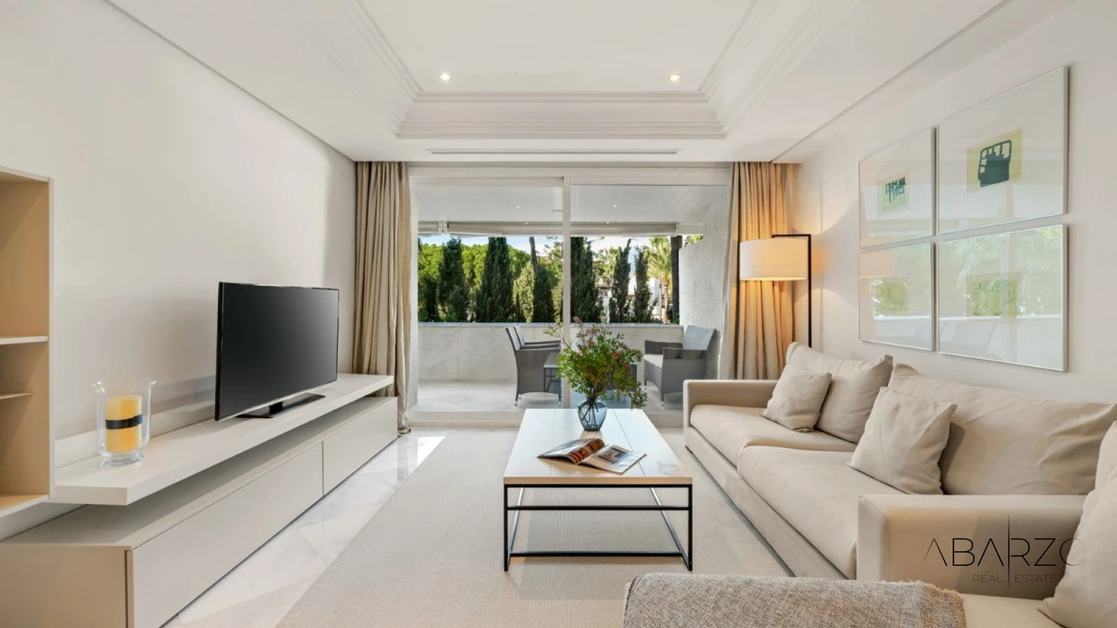 Apartamento con vistas al mar en la Milla de Oro, Marbella — interior, Marbella Centro, Marbella (9 of 31)