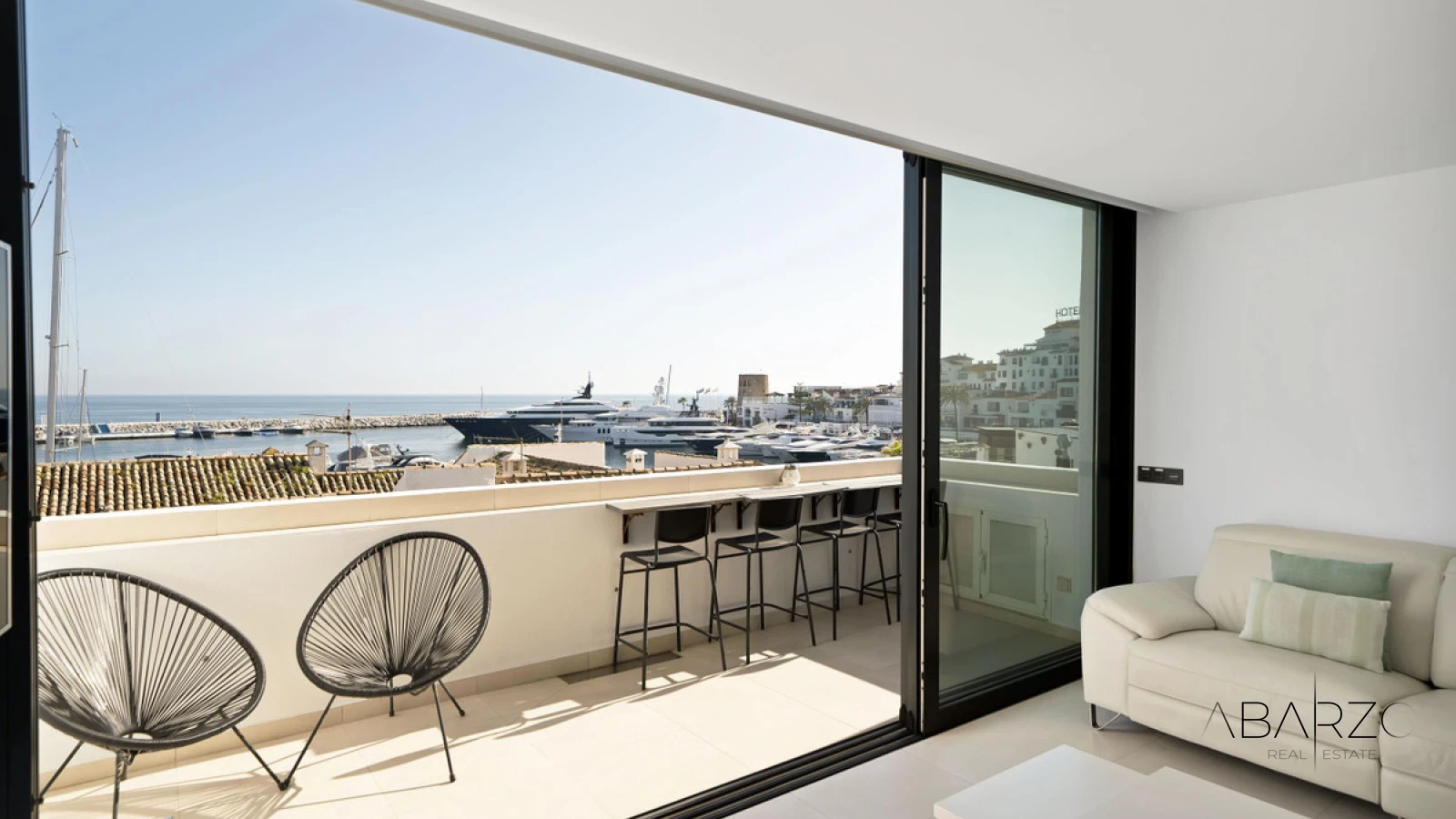Dúplex renovado con vistas al mar en Puerto Banús, Marbella — interior, Puerto Banús, Marbella (3 of 22)