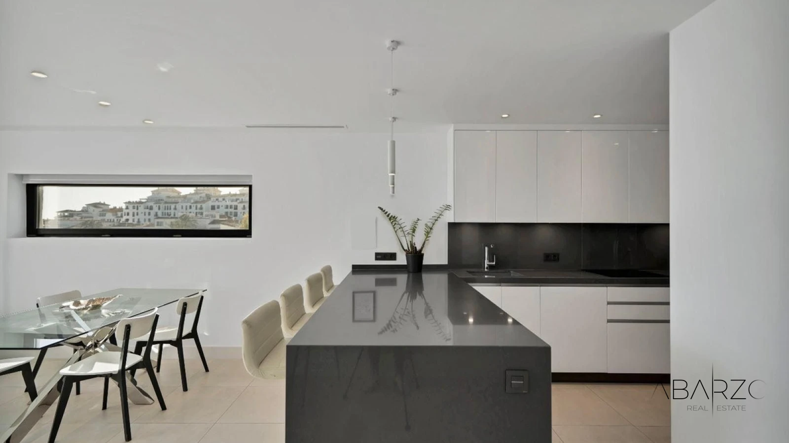 Dúplex renovado con vistas al mar en Puerto Banús, Marbella — interior, Puerto Banús, Marbella (7 of 22)