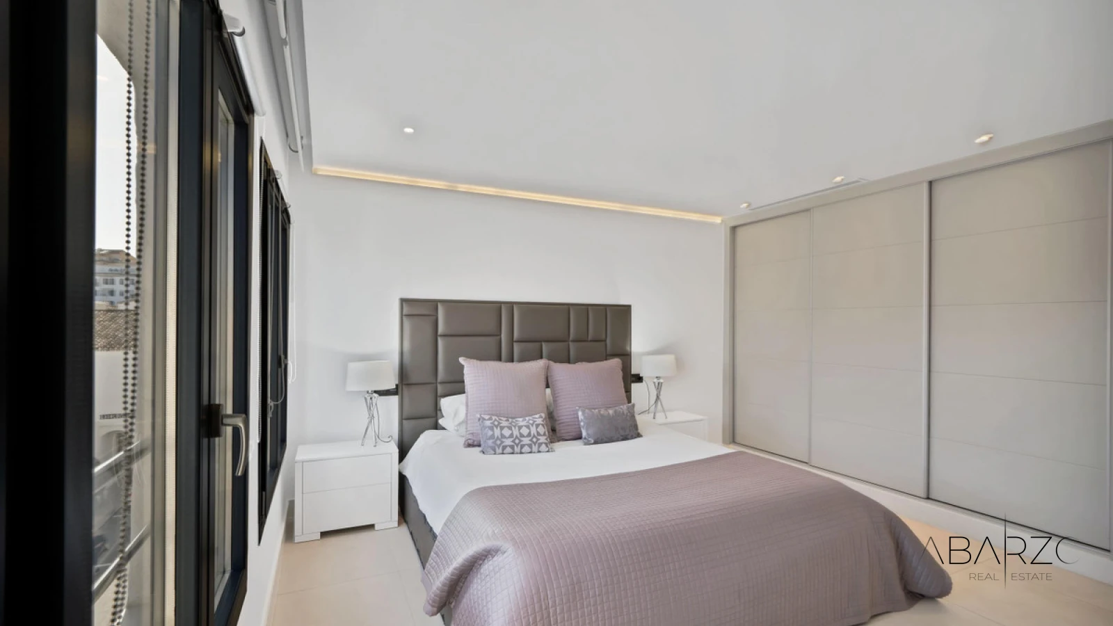 Dúplex renovado con vistas al mar en Puerto Banús, Marbella — interior, Puerto Banús, Marbella (10 of 22)